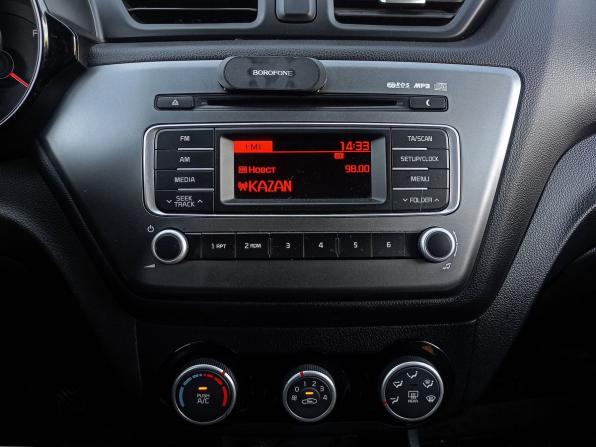 Kia Rio III Рестайлинг с пробегом 2016 года, цена 998 000 рублей, 106463 км, хэтчбек, Автокод Объявления