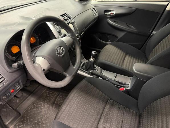 Toyota Corolla X (E140 E150) Рестайлинг с пробегом 2012 года, цена 740 000 рублей, 309460 км, седан, Автокод Объявления