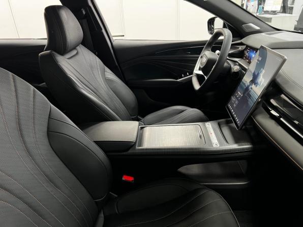 Geely Preface I с пробегом 2024 года, цена 2 815 000 рублей, 5500 км, седан, Автокод Объявления
