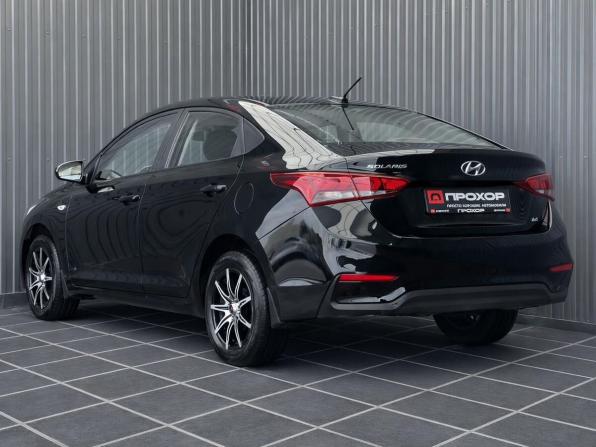 Hyundai Solaris II с пробегом 2017 года, цена 1 217 000 рублей, 85917 км, седан, Автокод Объявления