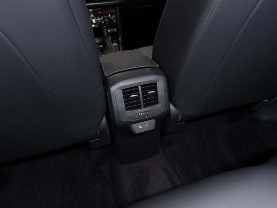 Volkswagen Tharu XR Москва  - изображение 14