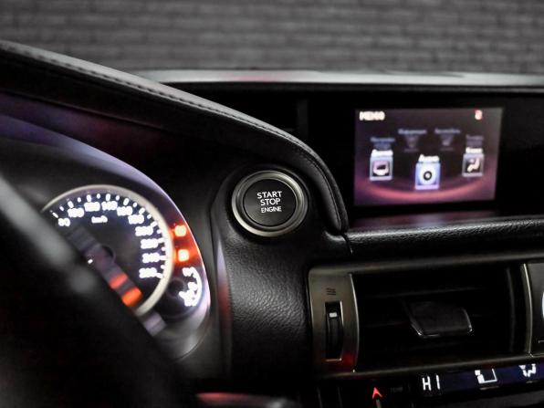 Lexus IS III с пробегом 2013 года, цена 2 000 000 рублей, 259133 км, седан, Автокод Объявления