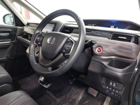 Honda Freed II с пробегом 2019 года, цена 1 599 000 рублей, 80000 км, компактвэн, Автокод Объявления