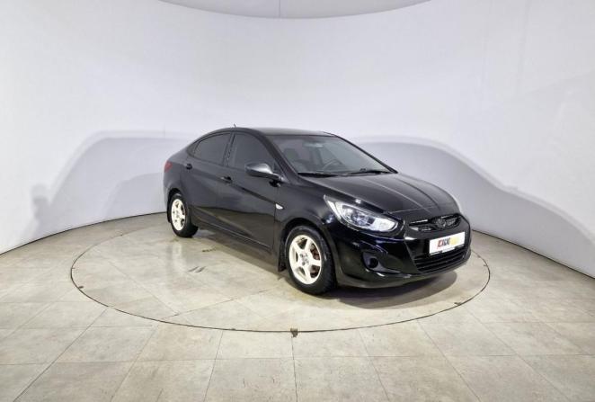 Hyundai Solaris I с пробегом 2013 года, цена 630 000 рублей, 209014 км, седан, Автокод Объявления