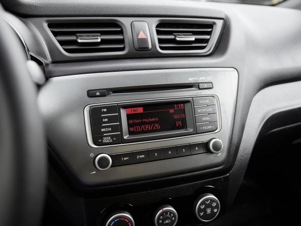 Kia Rio III Рестайлинг с пробегом 2016 года, цена 827 000 рублей, 167091 км, седан, Автокод Объявления