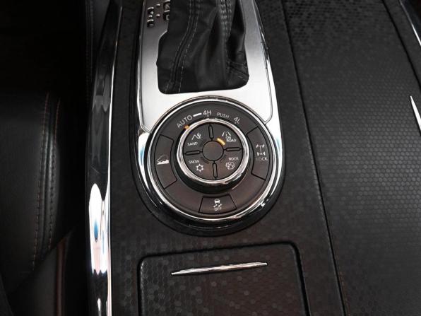 Nissan Patrol VI (Y62) Рестайлинг с пробегом 2014 года, цена 3 190 000 рублей, 96465 км, внедорожник, Автокод Объявления