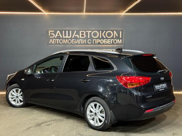Kia Ceed II Рестайлинг с пробегом 2018 года, цена 1 304 000 рублей, 151372 км, универсал, Автокод Объявления