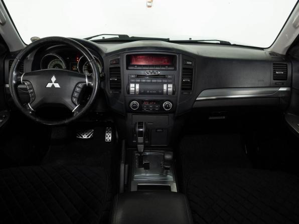 Mitsubishi Pajero IV с пробегом 2011 года, цена 1 650 000 рублей, 325383 км, внедорожник, Автокод Объявления