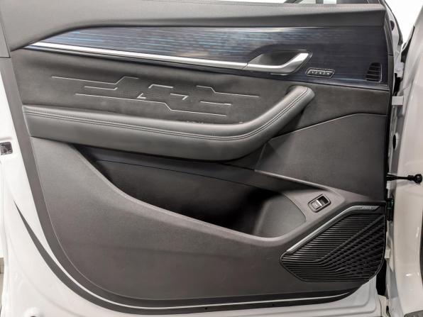 Geely Monjaro I с пробегом 2024 года, цена 3 330 000 рублей, 35599 км, внедорожник, Автокод Объявления