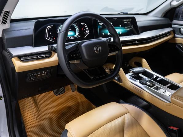 Changan Hunter Plus с пробегом 2023 года, цена 2 500 000 рублей, 98620 км, пикап, Автокод Объявления