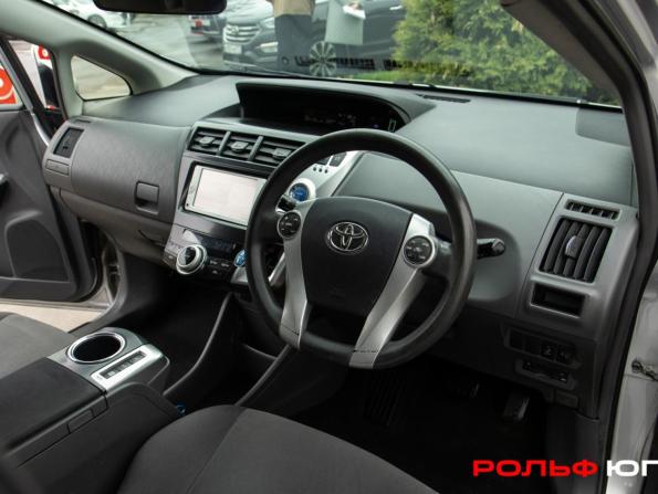 Toyota Prius III Рестайлинг (XW30) с пробегом 2012 года, цена 898 000 рублей, 305079 км, лифтбек, Автокод Объявления