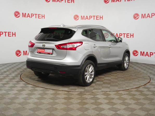Nissan Qashqai II с пробегом 2017 года, цена 1 599 000 рублей, 149720 км, внедорожник, Автокод Объявления