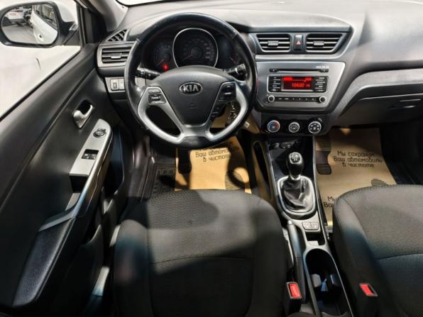 Kia Rio III Рестайлинг с пробегом 2016 года, цена 794 600 рублей, 174467 км, седан, Автокод Объявления
