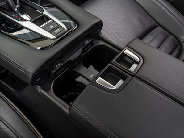 Honda UR-V I с пробегом 2020 года, цена 3 700 000 рублей, 38724 км, внедорожник, Автокод Объявления