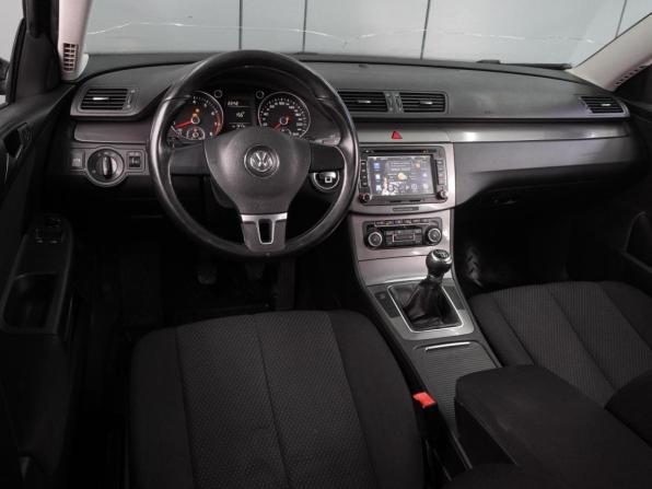 Volkswagen Passat B6 с пробегом 2010 года, цена 649 000 рублей, 220808 км, седан, Автокод Объявления
