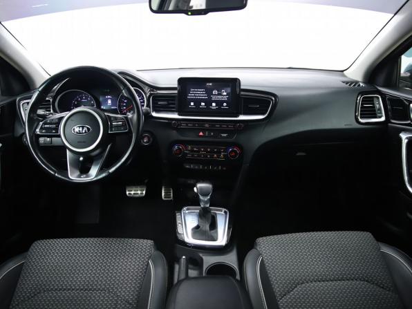 Kia Ceed III с пробегом 2019 года, цена 1 630 000 рублей, 138224 км, универсал, Автокод Объявления