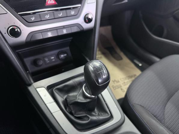Hyundai Elantra VI (AD) с пробегом 2016 года, цена 1 299 000 рублей, 188000 км, седан, Автокод Объявления