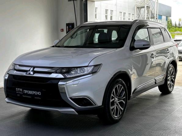 Mitsubishi Outlander III Рестайлинг 2 с пробегом 2016 года, цена 1 780 000 рублей, 173000 км, внедорожник, Автокод Объявления