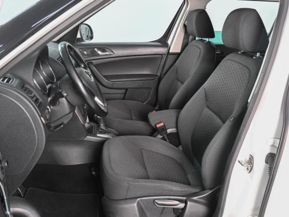 Skoda Yeti I Рестайлинг с пробегом 2014 года, цена 1 529 000 рублей, 149567 км, внедорожник, Автокод Объявления