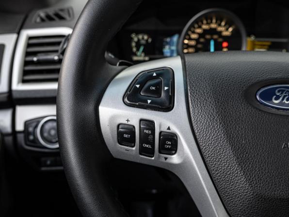 Ford Explorer V с пробегом 2015 года, цена 1 850 000 рублей, 294053 км, внедорожник, Автокод Объявления