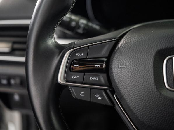 Honda Accord X Рестайлинг с пробегом 2021 года, цена 2 449 500 рублей, 52073 км, седан, Автокод Объявления