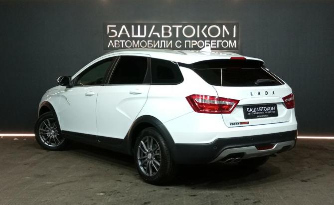 Lada (ВАЗ) Vesta I с пробегом 2021 года, цена 1 249 000 рублей, 102375 км, универсал, Автокод Объявления