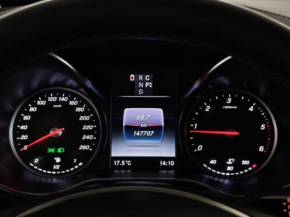 Mercedes-Benz V-Класс III (W447) Рестайлинг с пробегом 2019 года, цена 8 812 660 рублей, 147708 км, минивэн, Автокод Объявления