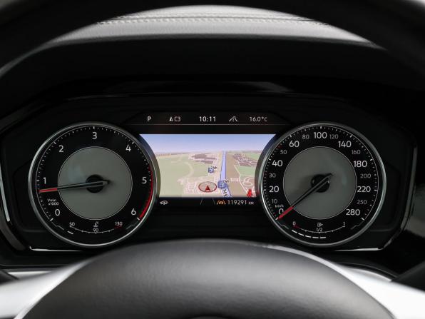 Volkswagen Touareg III с пробегом 2018 года, цена 4 798 000 рублей, 119000 км, внедорожник, Автокод Объявления