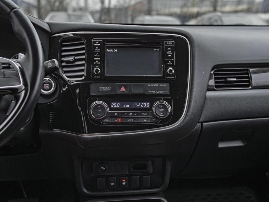 Mitsubishi Outlander III Рестайлинг 2 Санкт-Петербург  - изображение 9