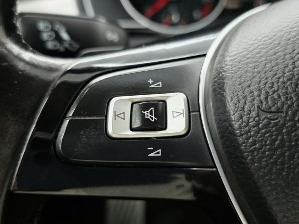 Volkswagen Passat B8 с пробегом 2015 года, цена 1 749 000 рублей, 146868 км, седан, Автокод Объявления