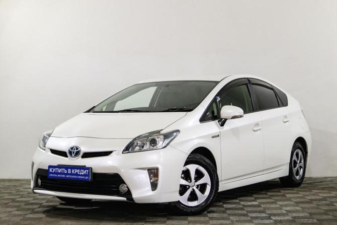 Toyota Prius III Рестайлинг (XW30) с пробегом 2015 года, цена 1 519 000 рублей, 150611 км, лифтбек, Автокод Объявления