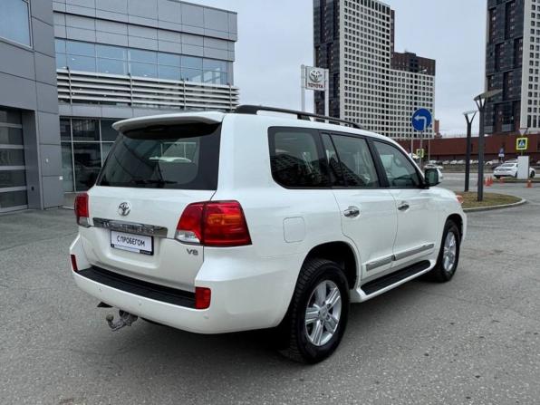 Toyota Land Cruiser 200 Series Рестайлинг 1 с пробегом 2013 года, цена 3 950 000 рублей, 204391 км, внедорожник, Автокод Объявления