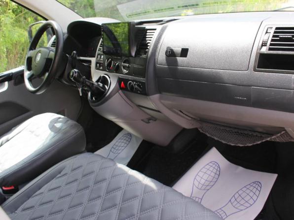 Volkswagen Caravelle T5 с пробегом 2009 года, цена 1 498 000 рублей, 347610 км, минивэн, Автокод Объявления