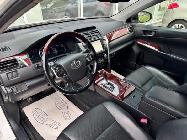 Toyota Camry VII (XV50) с пробегом 2012 года, цена 1 655 000 рублей, 290223 км, седан, Автокод Объявления