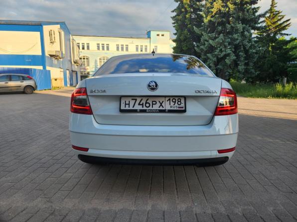 Skoda Octavia III (A7) Рестайлинг с пробегом 2018 года, цена 1 659 000 рублей, 99067 км, лифтбек, Автокод Объявления