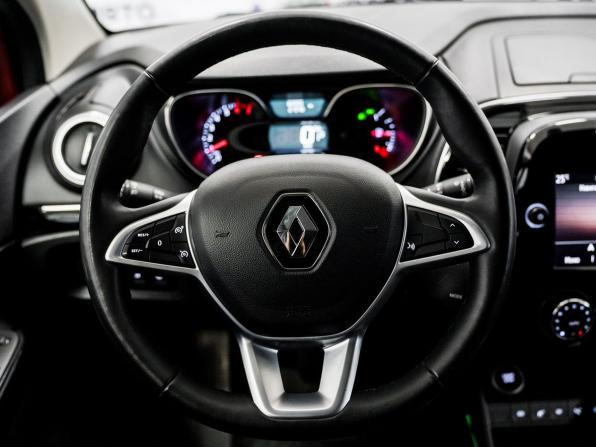 Renault Kaptur I Рестайлинг с пробегом 2021 года, цена 1 777 000 рублей, 60972 км, внедорожник, Автокод Объявления