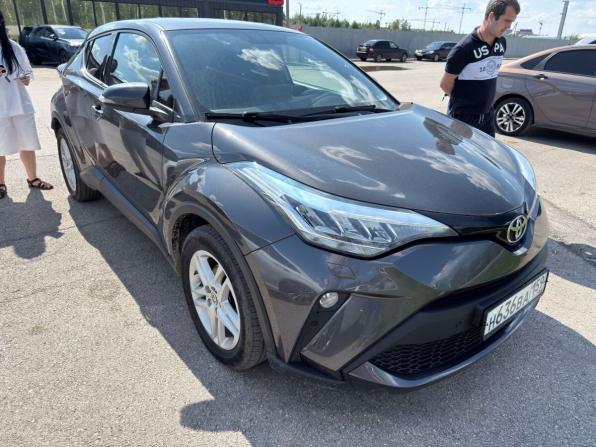 Toyota C-HR I Рестайлинг с пробегом 2020 года, цена 2 297 000 рублей, 98000 км, внедорожник, Автокод Объявления