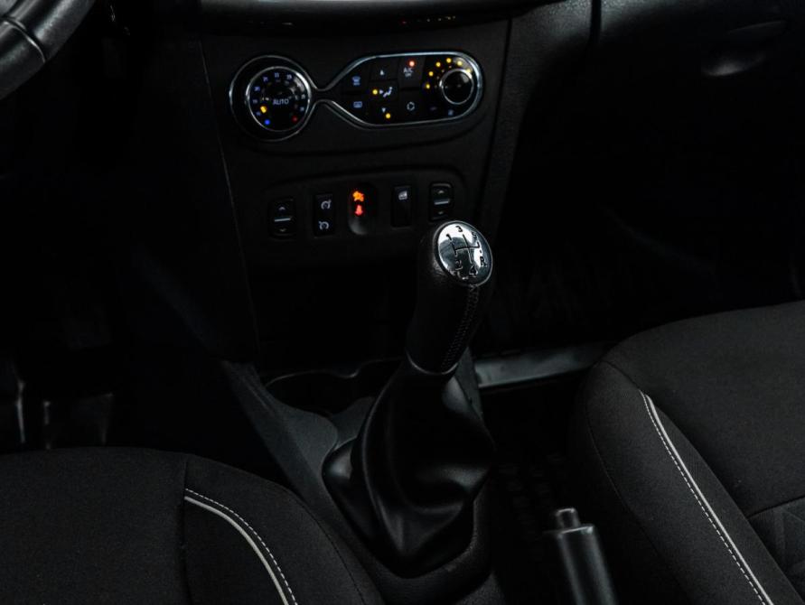 Renault Sandero II Рестайлинг Санкт-Петербург  - изображение 11