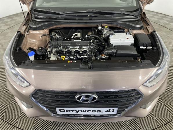 Hyundai Solaris II с пробегом 2018 года, цена 1 385 000 рублей, 131990 км, седан, Автокод Объявления