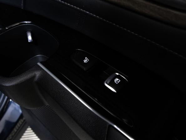 Kia Sorento IV с пробегом 2021 года, цена 3 499 000 рублей, 80495 км, внедорожник, Автокод Объявления