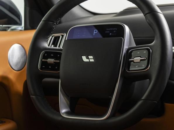 Li Auto (Lixiang) L7 I с пробегом 2024 года, цена 6 750 000 рублей, 22000 км, внедорожник, Автокод Объявления