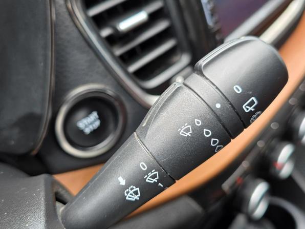 Lada (ВАЗ) Vesta I Рестайлинг (NG) с пробегом 2023 года, цена 1 499 000 рублей, 42238 км, универсал, Автокод Объявления