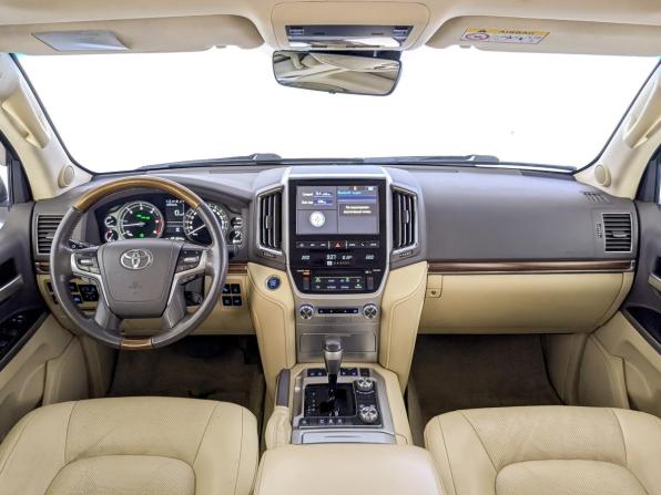 Toyota Land Cruiser 200 Series Рестайлинг 2 с пробегом 2016 года, цена 5 090 000 рублей, 251540 км, внедорожник, Автокод Объявления