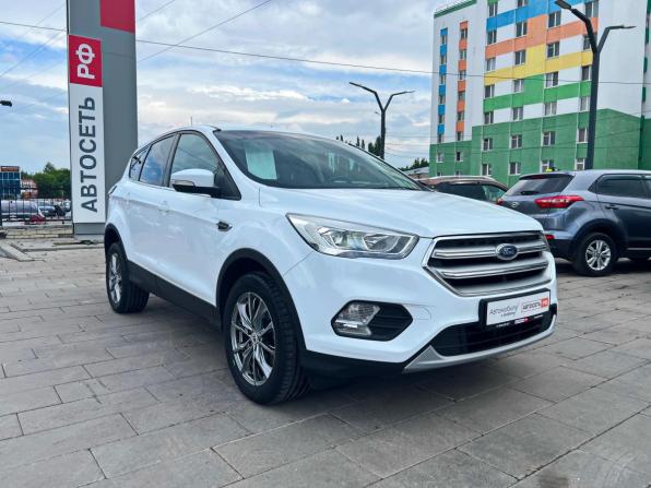 Ford Kuga II Рестайлинг с пробегом 2018 года, цена 1 895 000 рублей, 135680 км, внедорожник, Автокод Объявления