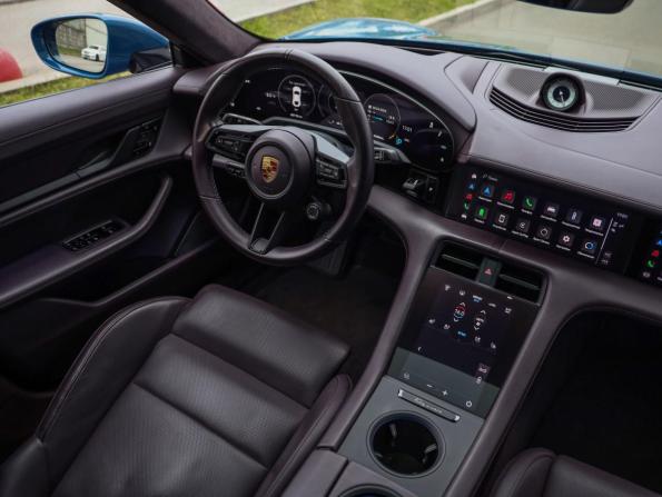 Porsche Taycan I с пробегом 2020 года, цена 9 990 000 рублей, 35600 км, седан, Автокод Объявления