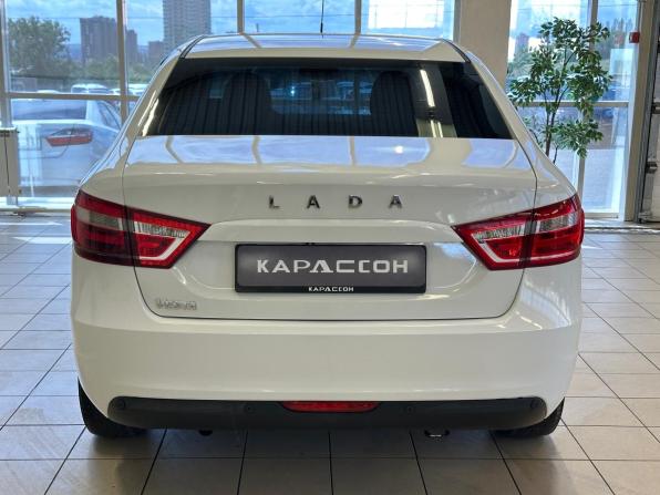 Lada (ВАЗ) Vesta I с пробегом 2018 года, цена 910 000 рублей, 95648 км, седан, Автокод Объявления