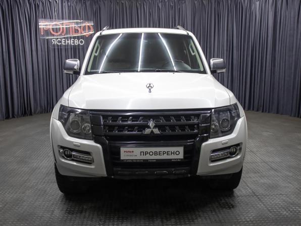 Mitsubishi Pajero IV Рестайлинг 2 с пробегом 2019 года, цена 3 798 000 рублей, 42300 км, внедорожник, Автокод Объявления