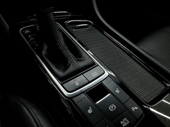Kia Optima IV Рестайлинг с пробегом 2019 года, цена 1 949 999 рублей, 169000 км, седан, Автокод Объявления