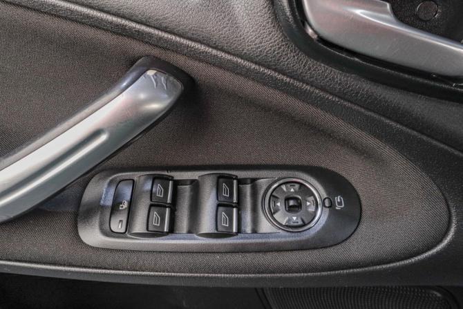 Ford Galaxy II Рестайлинг с пробегом 2012 года, цена 1 009 000 рублей, 60700 км, минивэн, Автокод Объявления