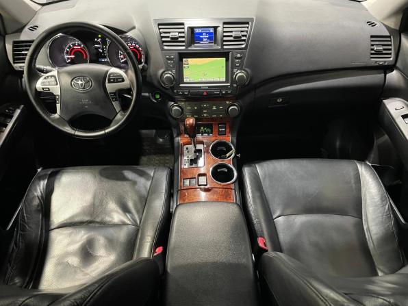 Toyota Highlander II (XU40) Рестайлинг с пробегом 2012 года, цена 1 899 000 рублей, 235892 км, внедорожник, Автокод Объявления